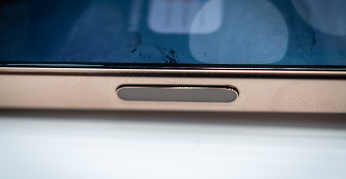 У 2027 році Apple може представити переважно скляний, вигнутий iPhone