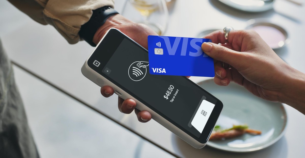Ручний пристрій Square за $399 приймає безконтактні платежі прямо за вашим столом