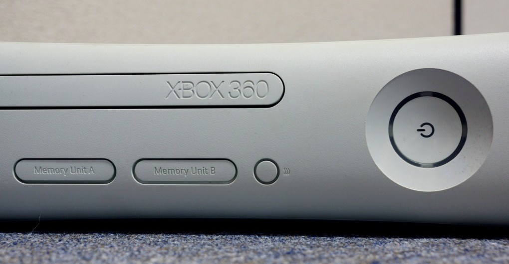 Оновлено панель Xbox 360 для реклами новіших моделей консолей Xbox