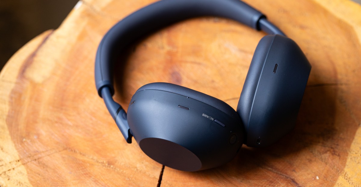 Найкращі навушники Sony із системою активного шумоподавлення зі знижкою до 45 відсотків