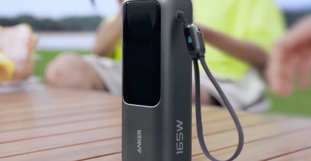 Знижка 30% на повербанк Anker з двома вбудованими USB-C кабелями під час Дня Приміум