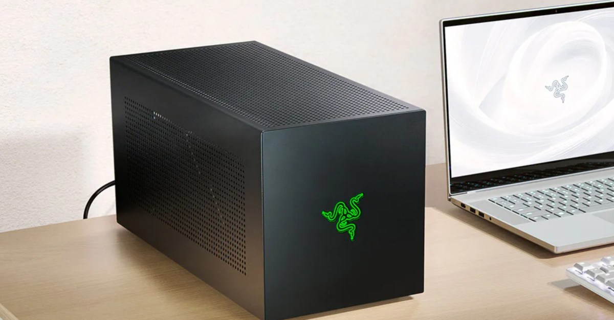 Корпус Razer eGPU за $350 у комплекті має лише кабель Thunderbolt 5