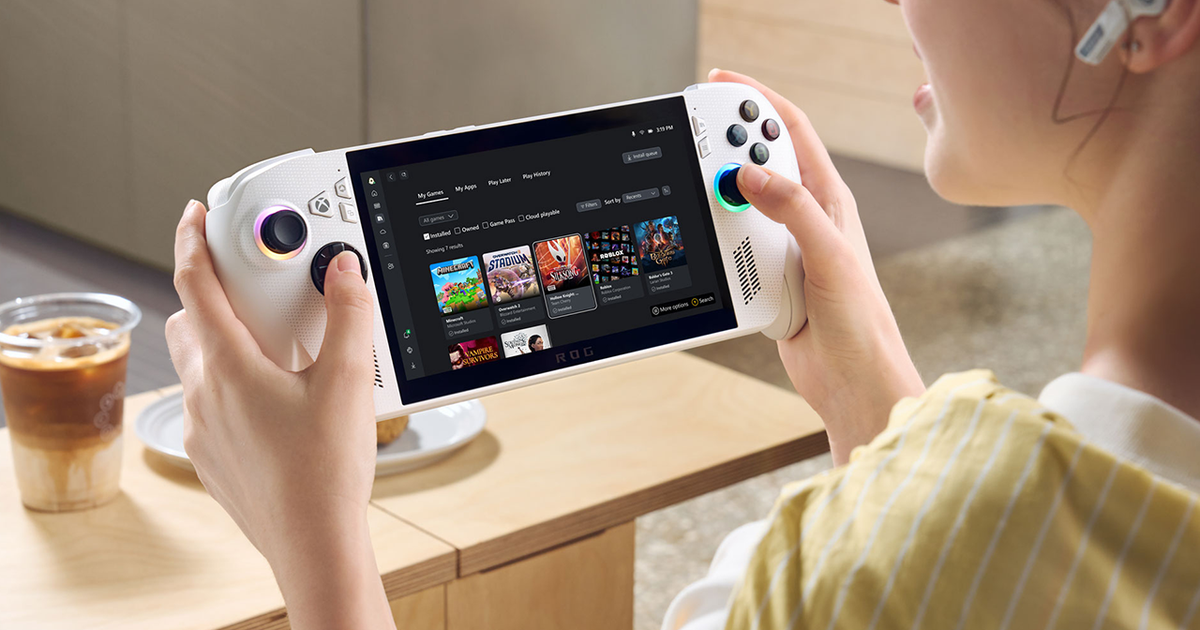 Перші портативні консолі Xbox нарешті надійшли в продаж