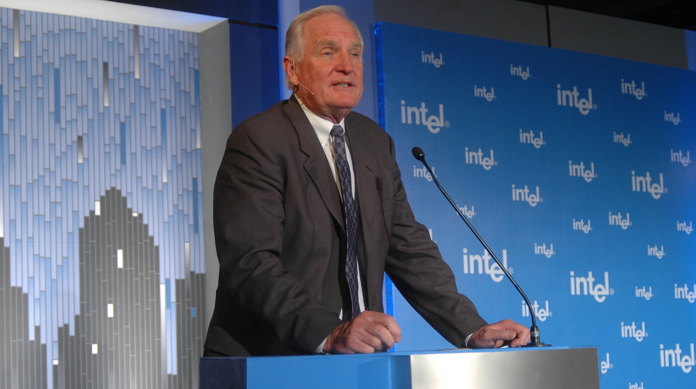 Екс-генеральний директор Intel пропонує інвестувати $40 мільярдів для спасіння виробництва чипів у США