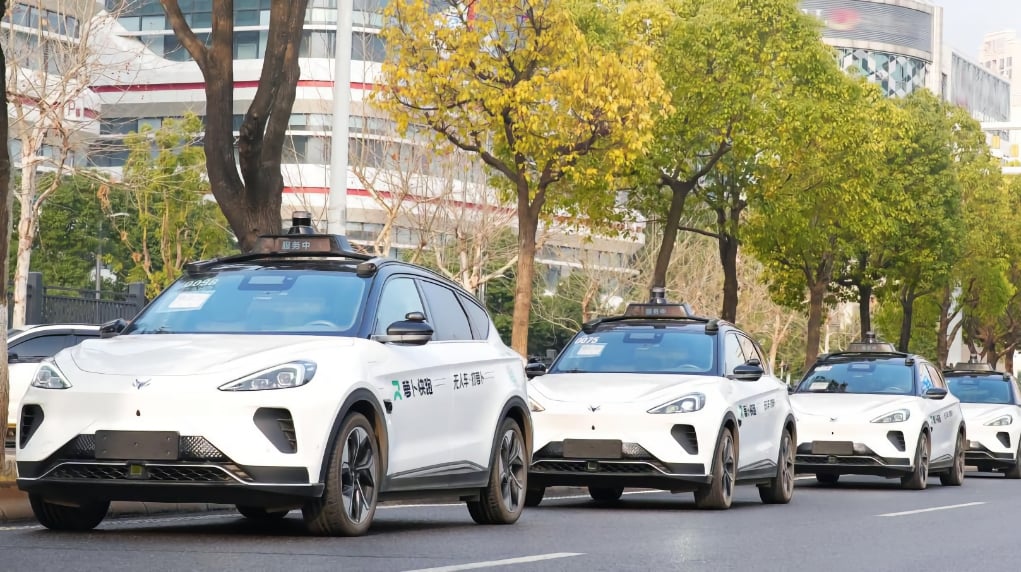 Uber і китайська Baidu об’єднають зусилля для запуску роботаксі в різних країнах світу