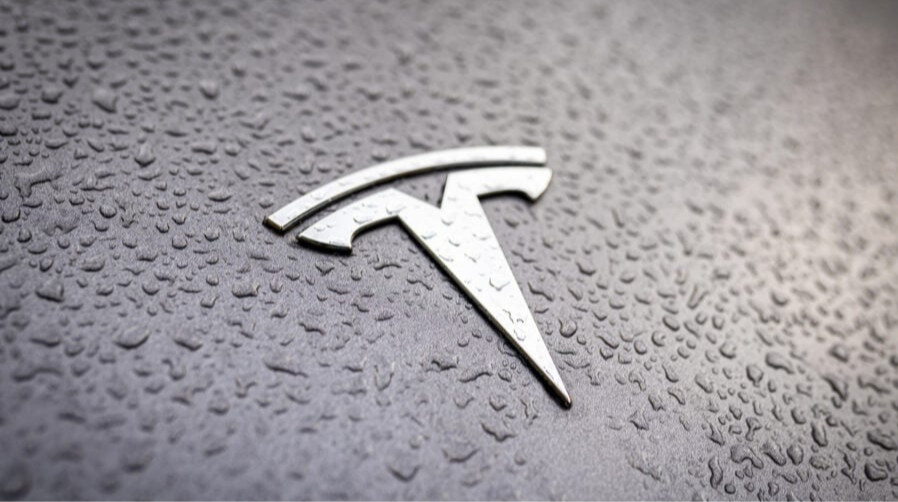 Один з основних акціонерів Tesla виступив проти винагороди Маска в розмірі $1 трлн