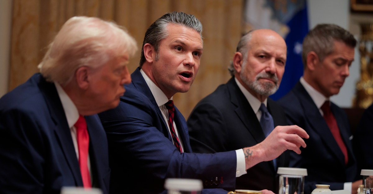 Пентагон розкриває: чи порушив Піт Хегсет під час служби військові політики?