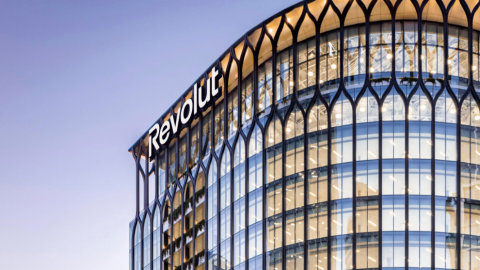 Revolut презентує новий “вуличний режим” для захисту від шахрайств під час переказів