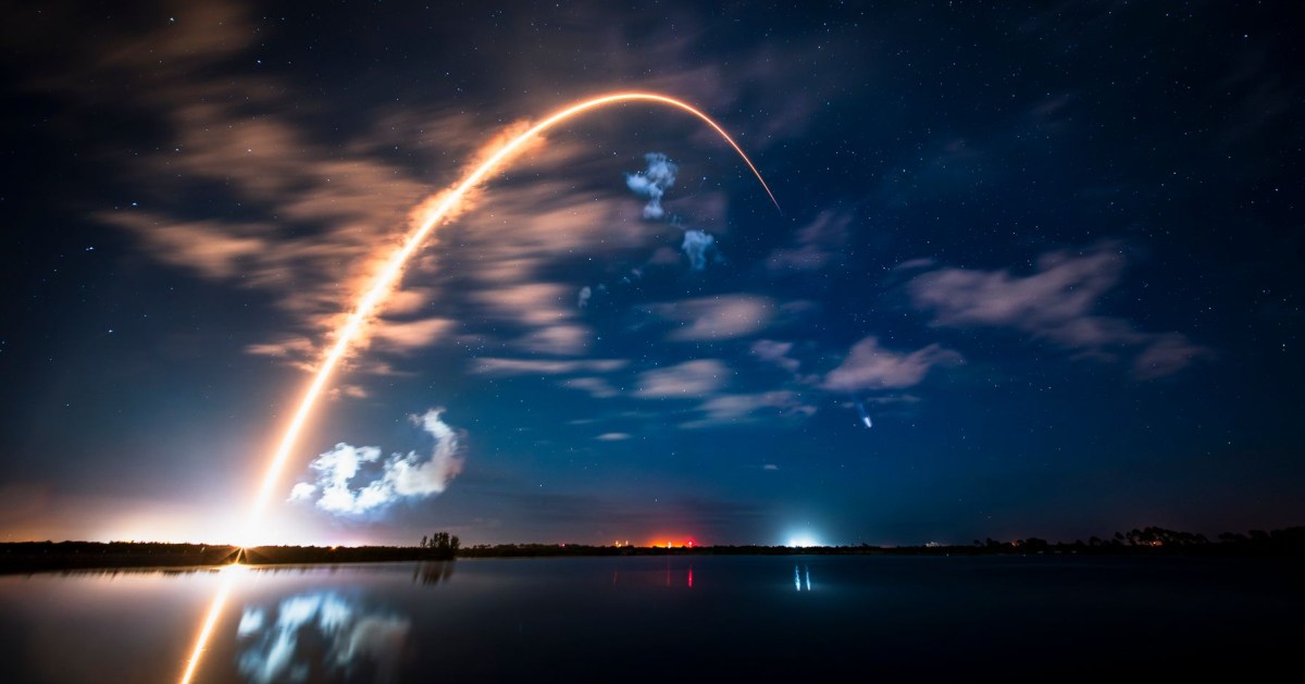 Супутник Starlink: Непередбачуване вибухове шоу на горизонті