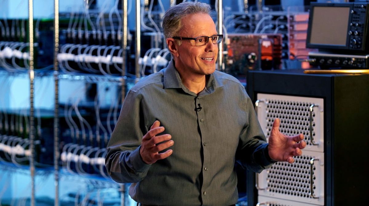 Чи залишить головний архітектор чипів Apple компанію під час найгіршої кризи за часів Тіма Кука?