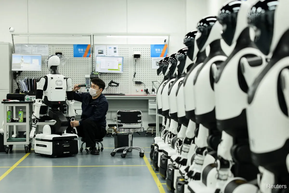 США на порозі заборони китайських роботів: чому це важливо для державного сектору?