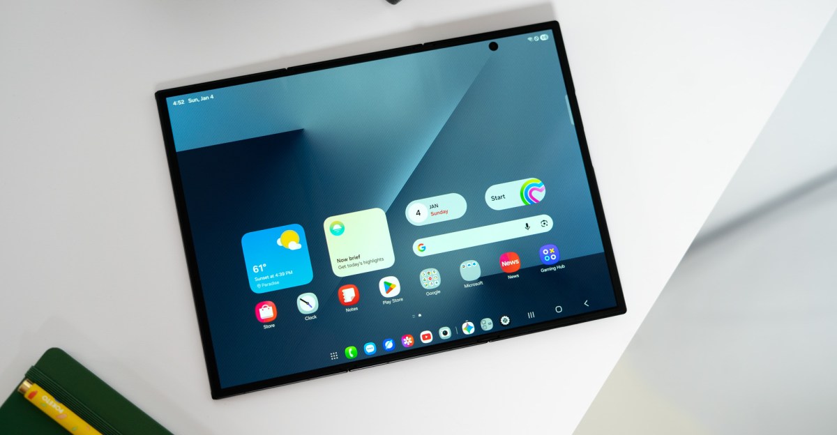 Новий Samsung Trifold за ціною майже три тисячі доларів: чи варто витрачати?