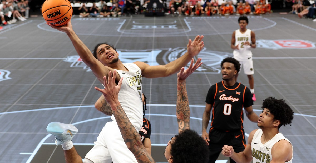 Великий турнір Big 12 переходить з небезпечних LED майданчиків на класичні дерев’яні покриття